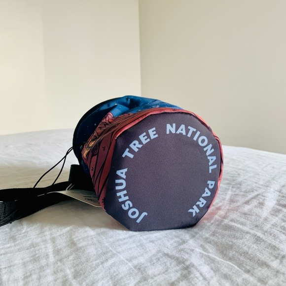 Joshua Tree Climbing Chalk Bag - Picture 4 of 4